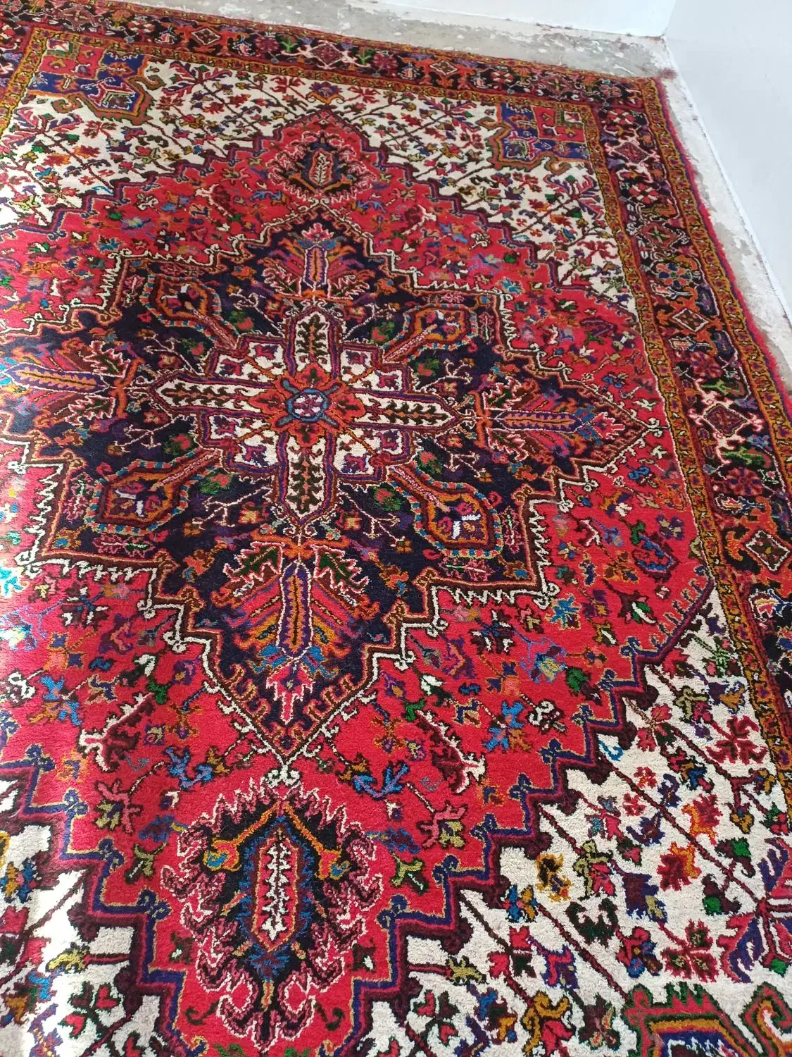 فرش مهربان ۵۰ در ۵۰|فرش|خواجه, |دیوار