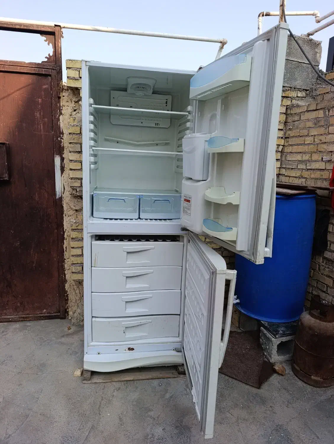 یک عدد یخچال بایک عدد اجاق گاز|اجاق گاز و لوازم برقی پختوپز|رامهرمز, |دیوار