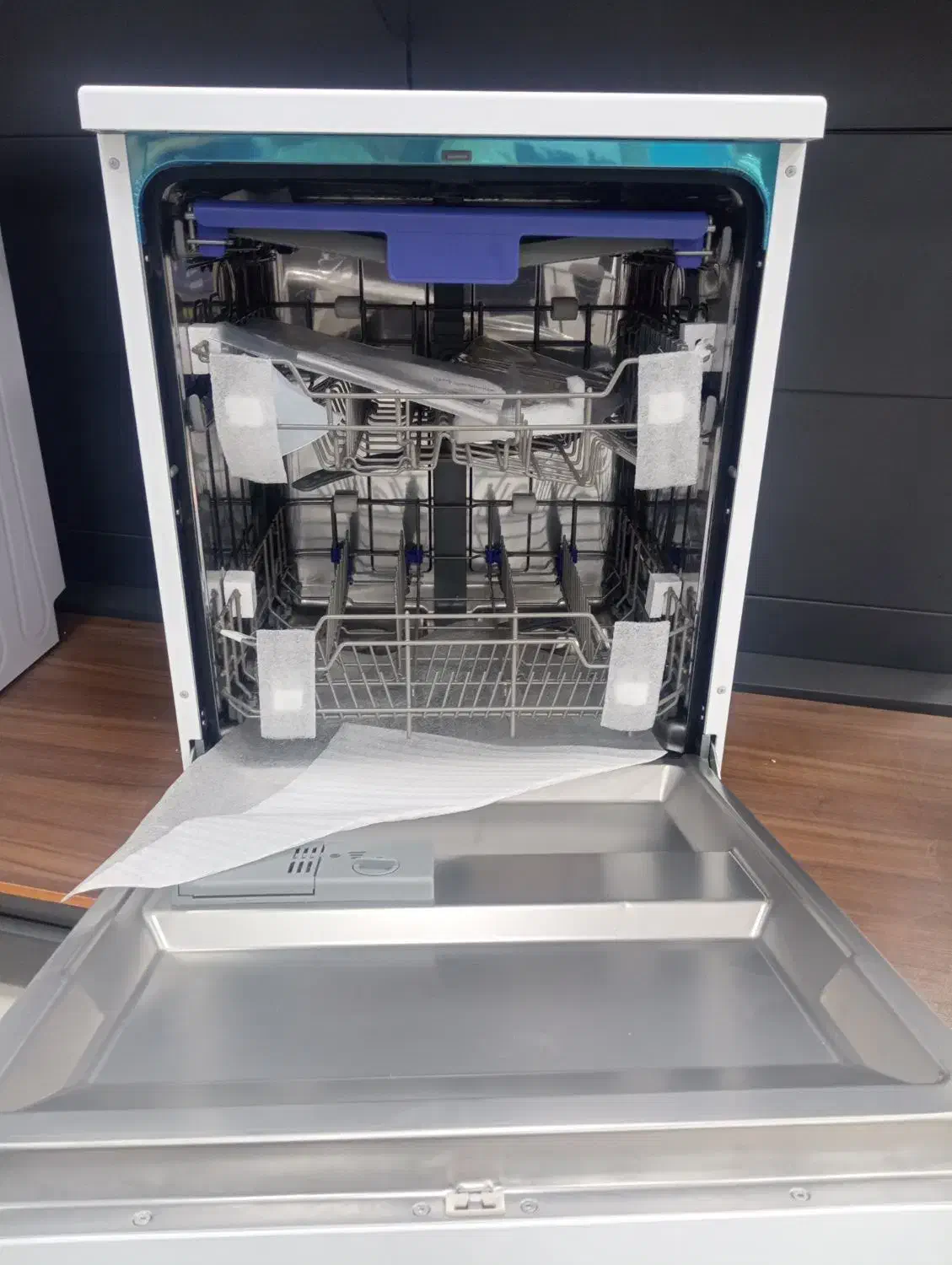 فروش ماشین ظرفشویی آکبند پاکشوما زیر قیمت کارخانه|ماشین ظرفشویی|گرگان, |دیوار