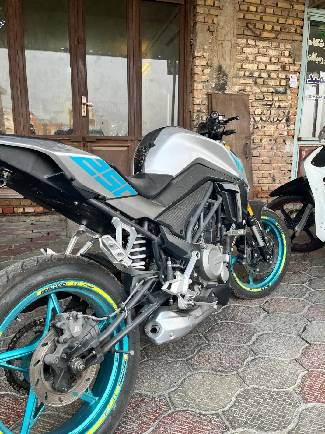 Cf 250|موتورسیکلت|گنبد کاووس, |دیوار
