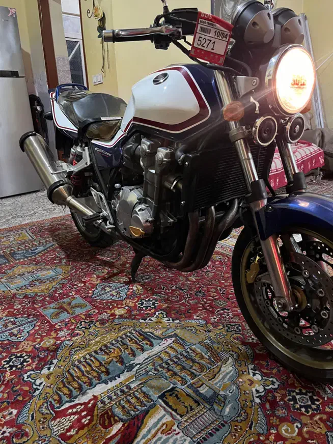 Cb1300 2005|موتورسیکلت|تهران, زعفرانیه|دیوار