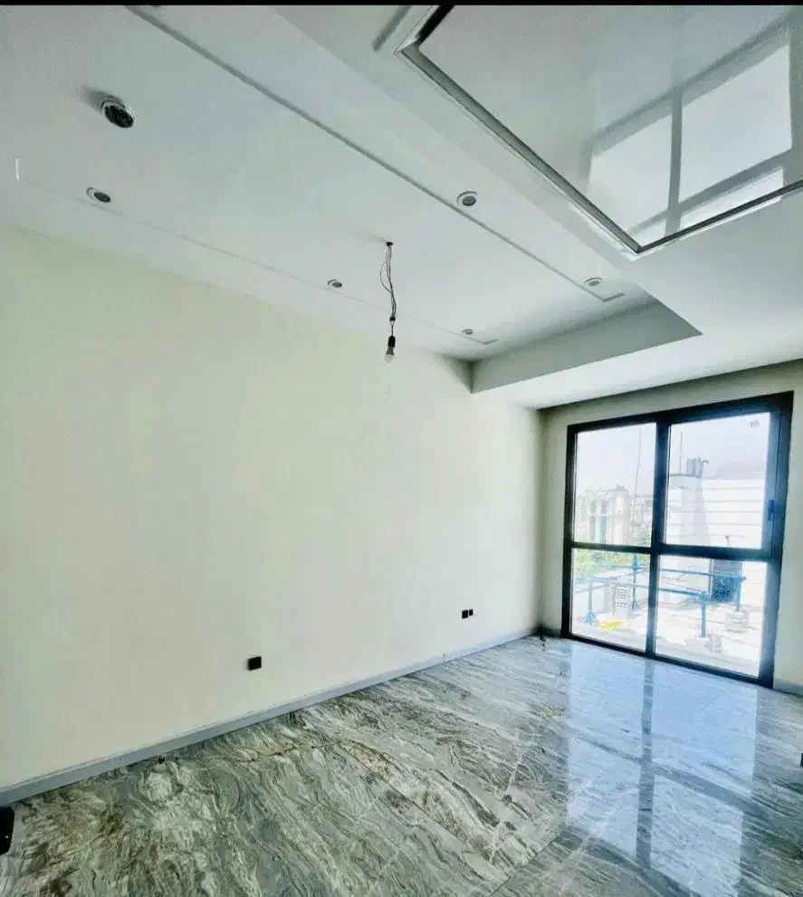 ۱۴۰متر/سه خواب/فول امکانات/سالن سرتاسر پرده خور