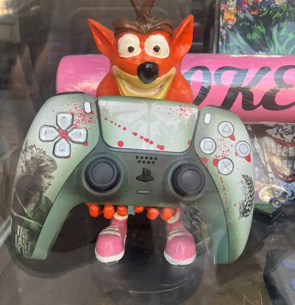 دسته اورجینال ps5 کاستوم the last of us|کنسول، بازی ویدئویی و آنلاین|تهران, ائمه اطهار|دیوار