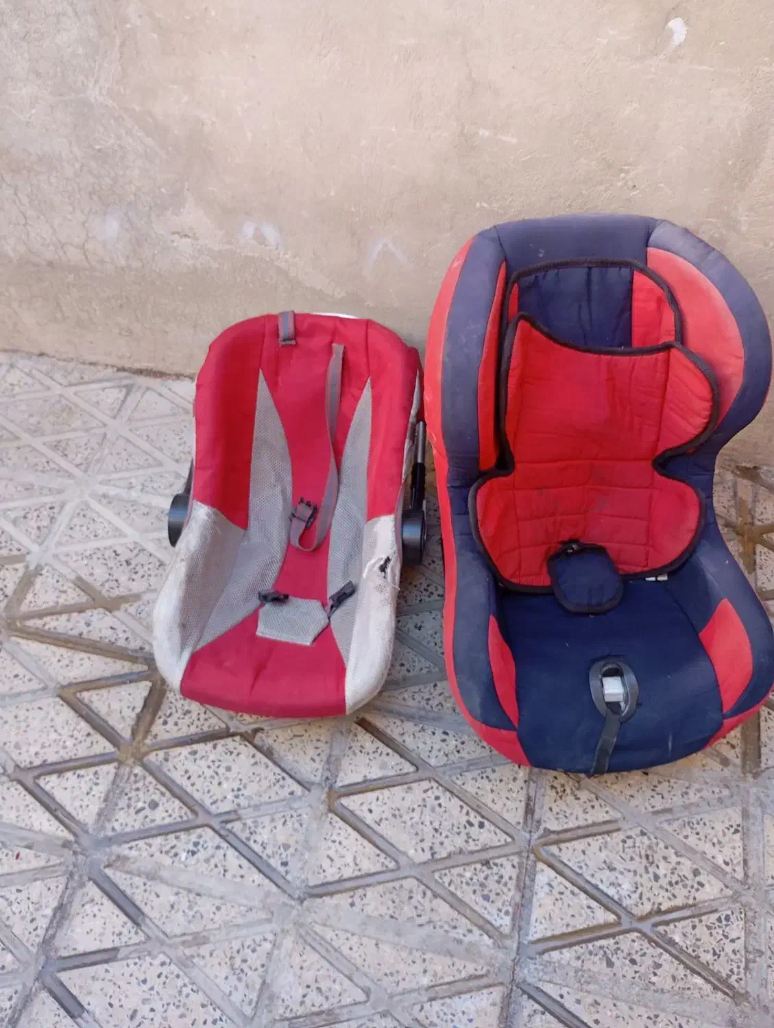 یک عدد کریر و صندلی ماشین|تخت و صندلی بچه|ایلام, |دیوار