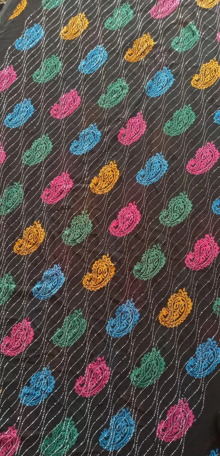 پارچه لباس کردی|لباس|کنگاور, |دیوار