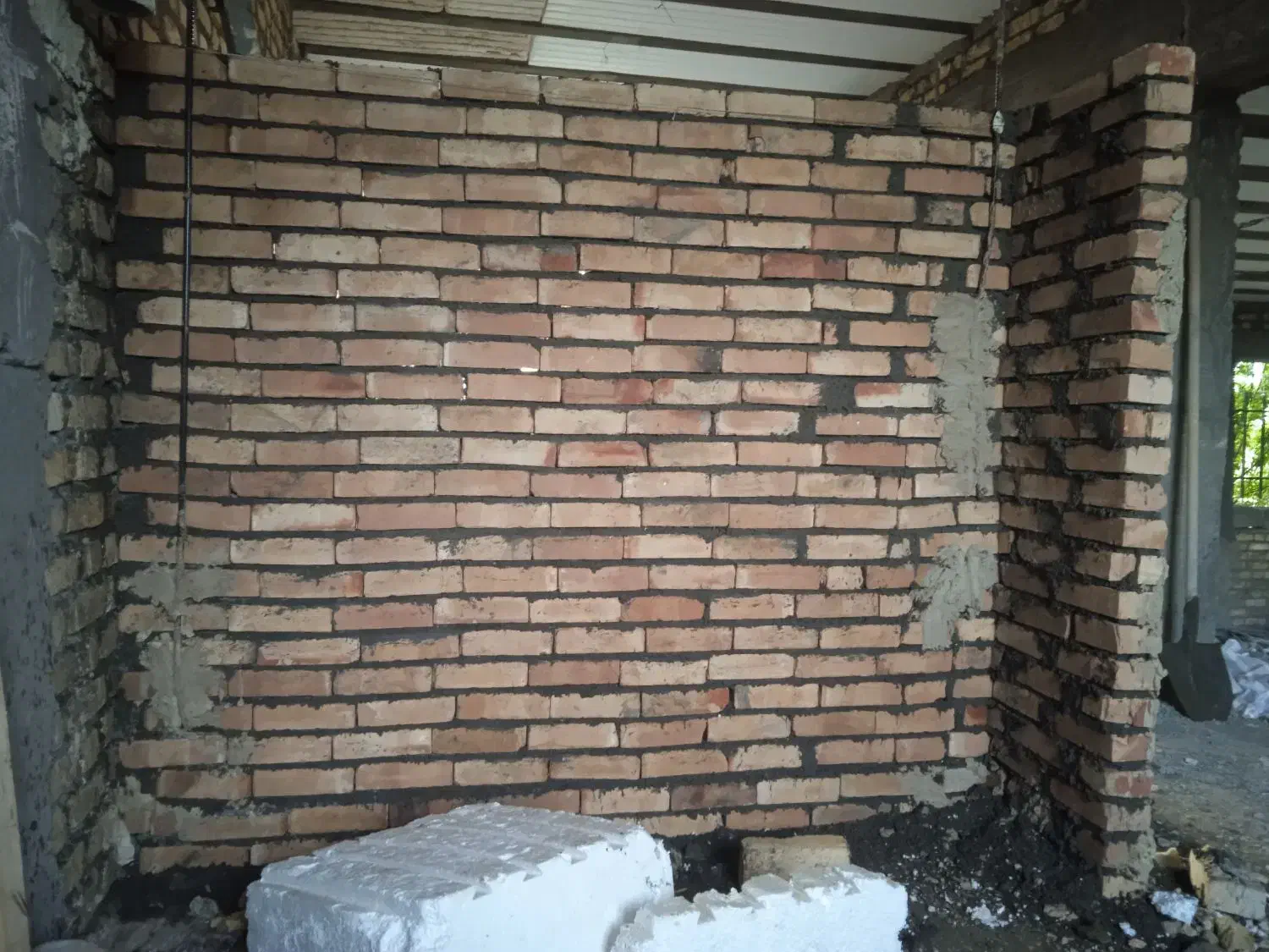 بنایی گچ کاری کاشی و سنگ کاری سیم کشی|خدمات پیشه و مهارت|ارومیه, |دیوار