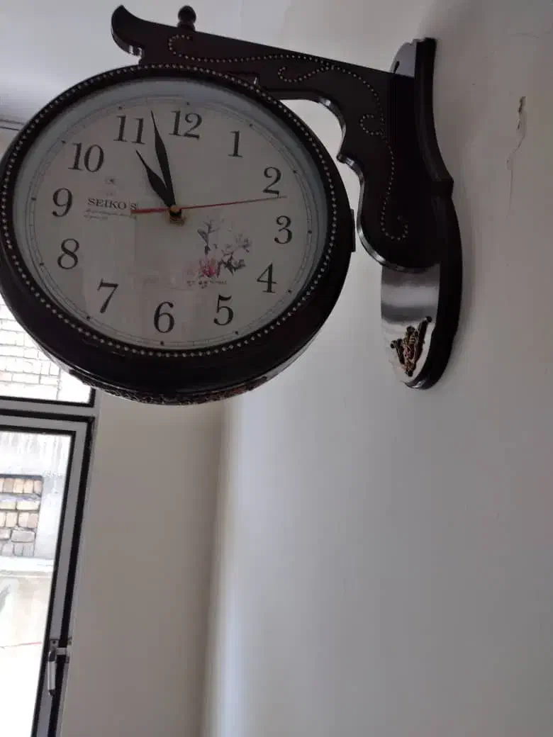 ساعت. زیبا.|ساعت دیواری و تزئینی|کرمانشاه, |دیوار