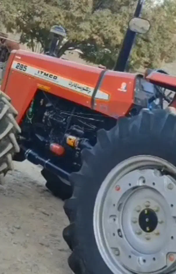 تراکتور فرگوسن ۲۸۵ مدل ۱۳۹۳|خودرو سنگین|باقرشهر, |دیوار