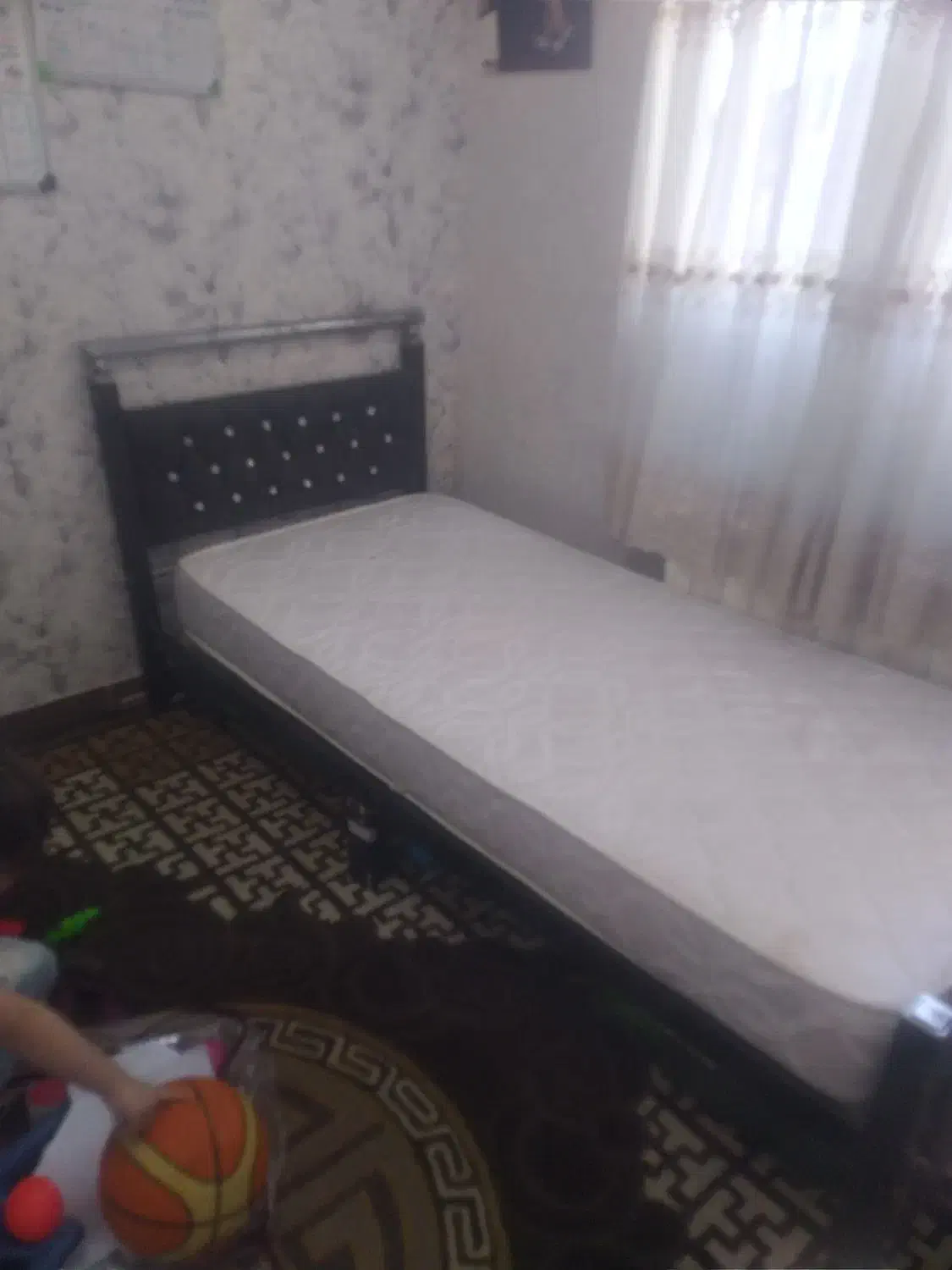 تخت یک نفره فلزی(بدون تشک)|تخت و سرویس خواب|فومن, |دیوار