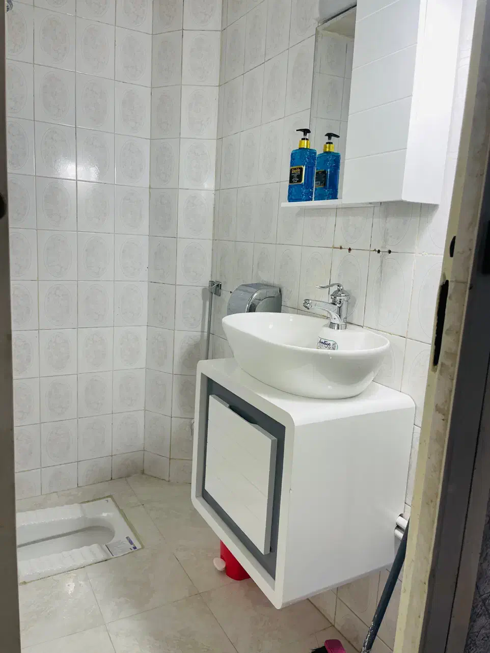 سوییت مبله تمیز مستقل ۵۰ متری|اجارهٔ کوتاهمدت آپارتمان و سوئیت|سیرجان, |دیوار