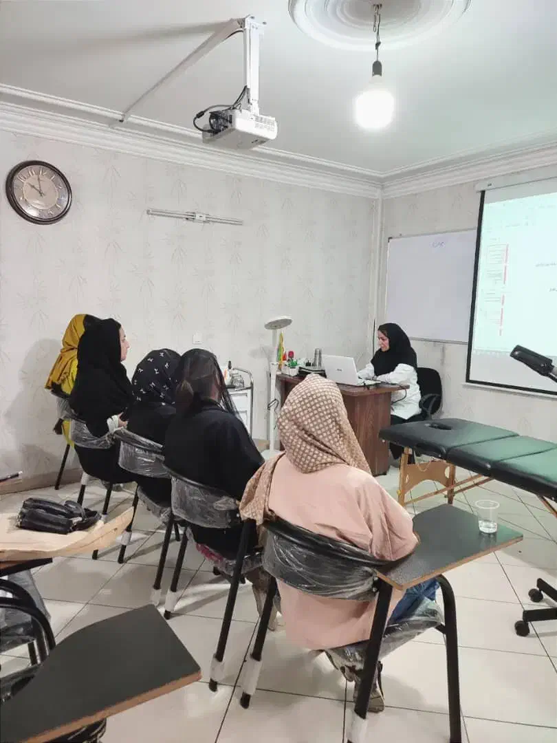 بخیه وپانسمان،تزریقات،وصل سرم|خدمات آموزشی|چابهار, |دیوار