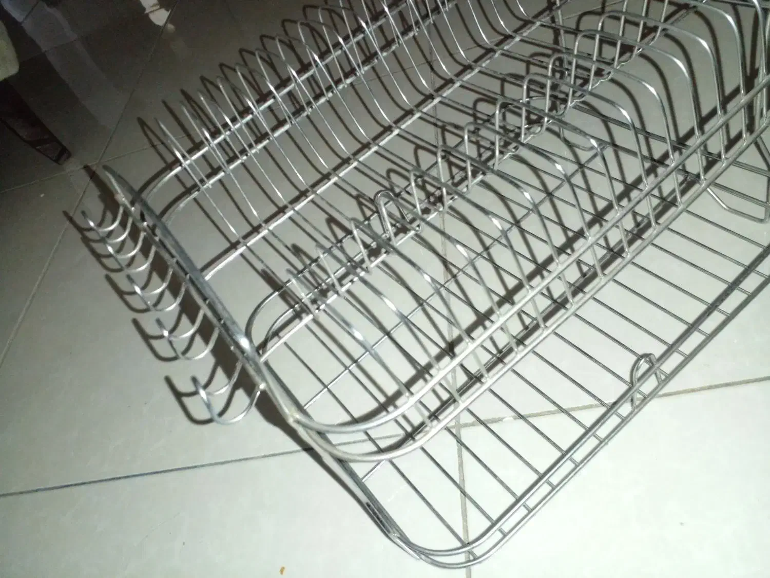 آبچکان|آب‌چکان و نظم‌دهنده ظروف|تهران, دبستان|دیوار