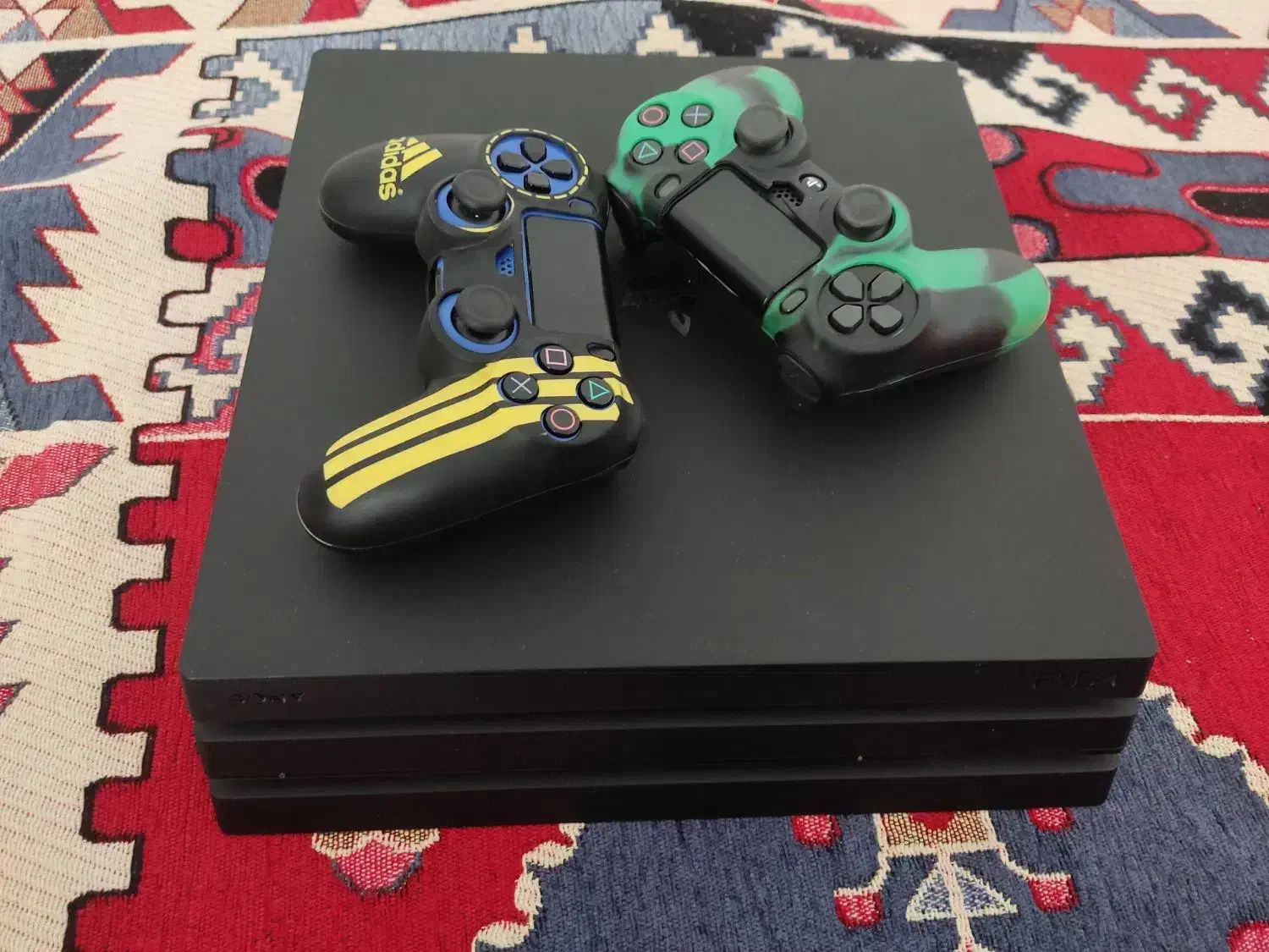 ps4 pro|کنسول، بازی ویدئویی و آنلاین|شیراز, چنچنه|دیوار