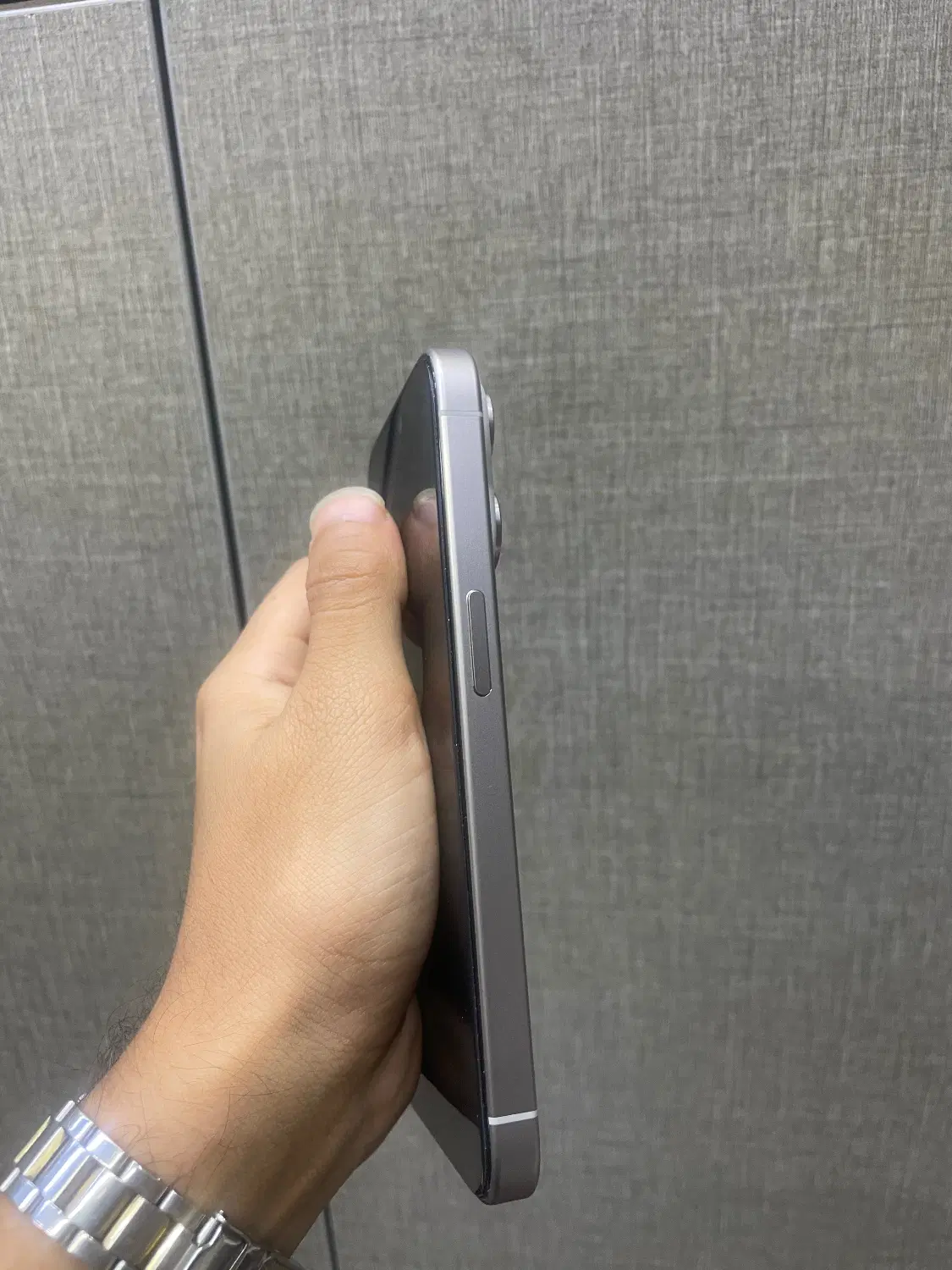 ایفون ۱۵ پرو iphone 15pro هلس ۱۰۰پلمپ ۵۱۲گیگ|موبایل|تهران, فردوسی|دیوار