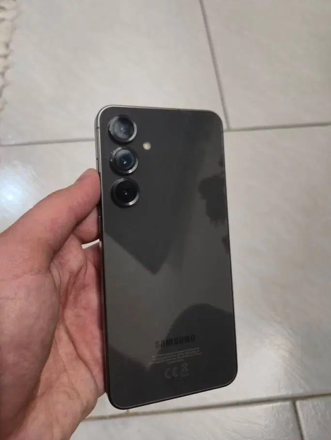 s24fe|موبایل|تهران, یوسفآباد|دیوار