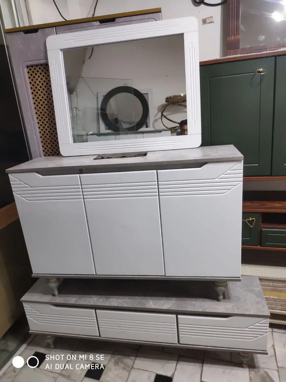 کنسول با اینه گرد مدل حانی|بوفه، ویترین، کنسول|قم, نیروگاه|دیوار