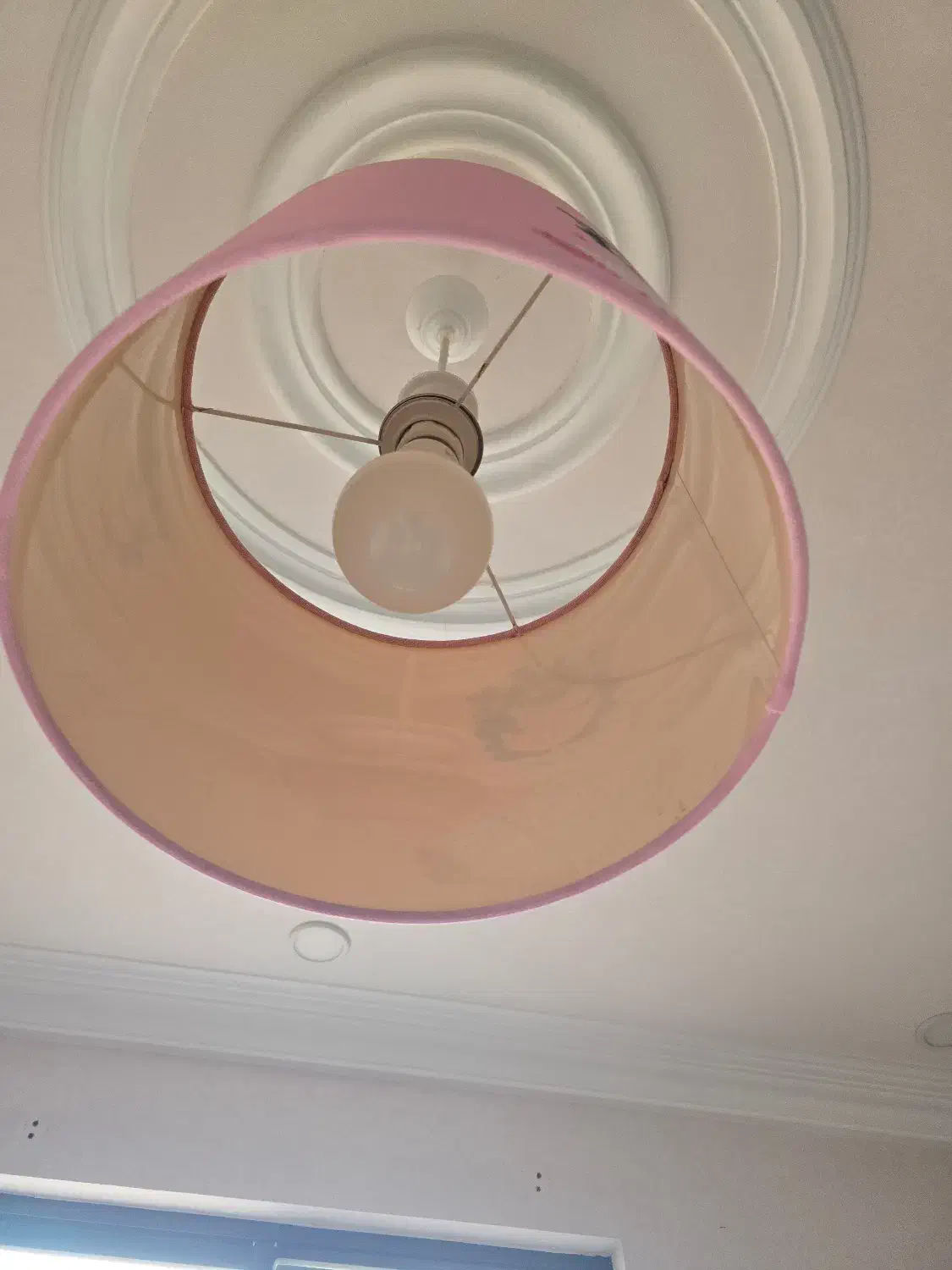 آویز چراغ|لوستر و چراغ آویز|رشت, کوی فرهنگیان|دیوار