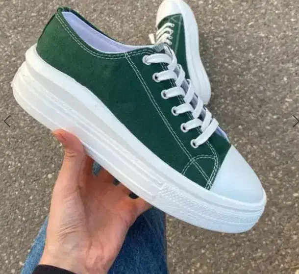 کفش اسپرت|کیف، کفش، کمربند|شیروان (خراسان), |دیوار