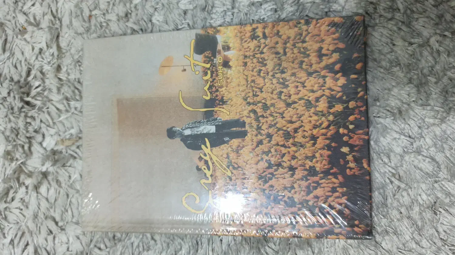 آلبوم grey suit photo book ver اورجینال سوهو|فیلم و موسیقی|تبریز, |دیوار