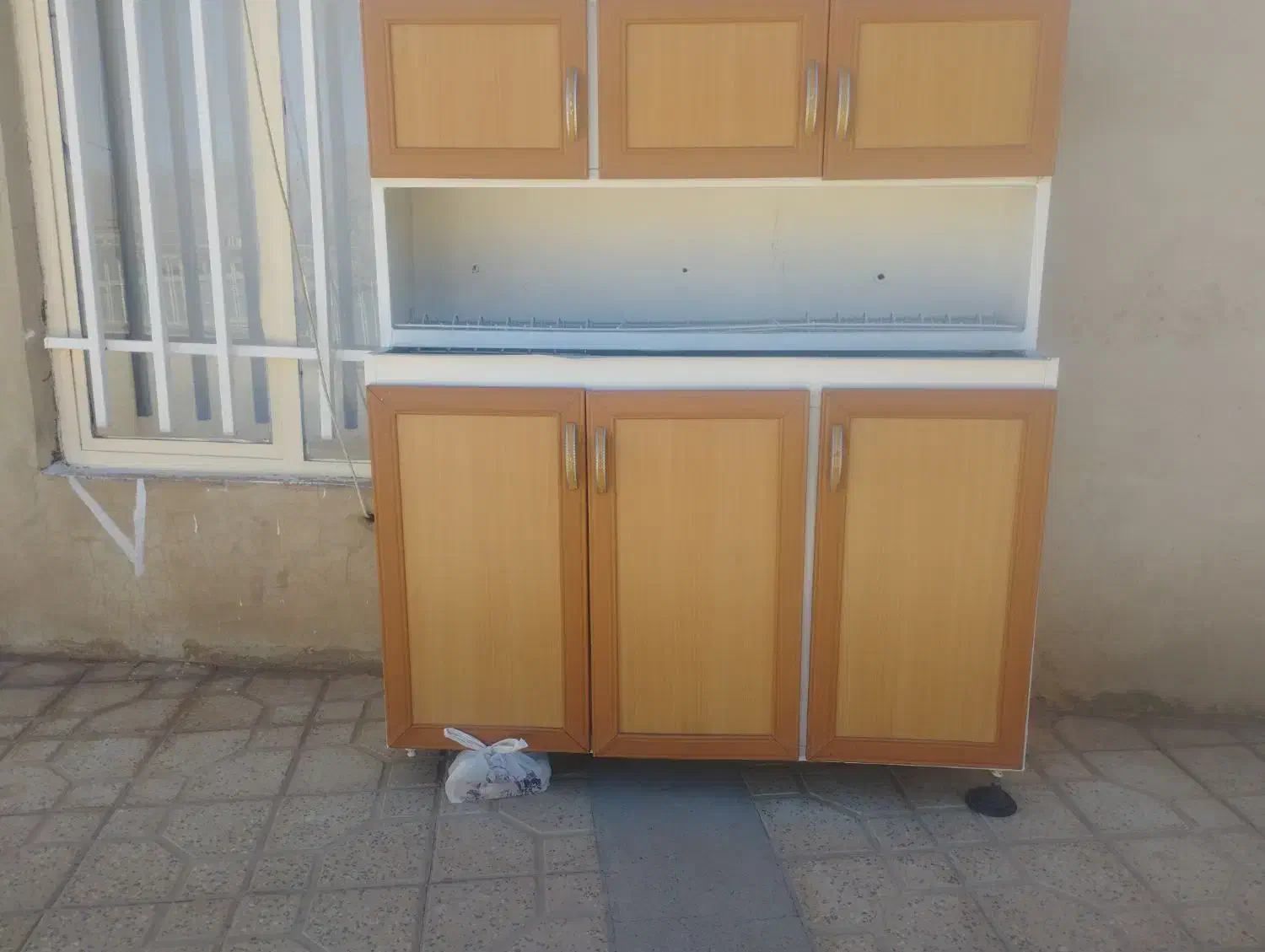 بالا و پایین ظرف شویی|آب‌چکان و نظم‌دهنده ظروف|پاوه, |دیوار