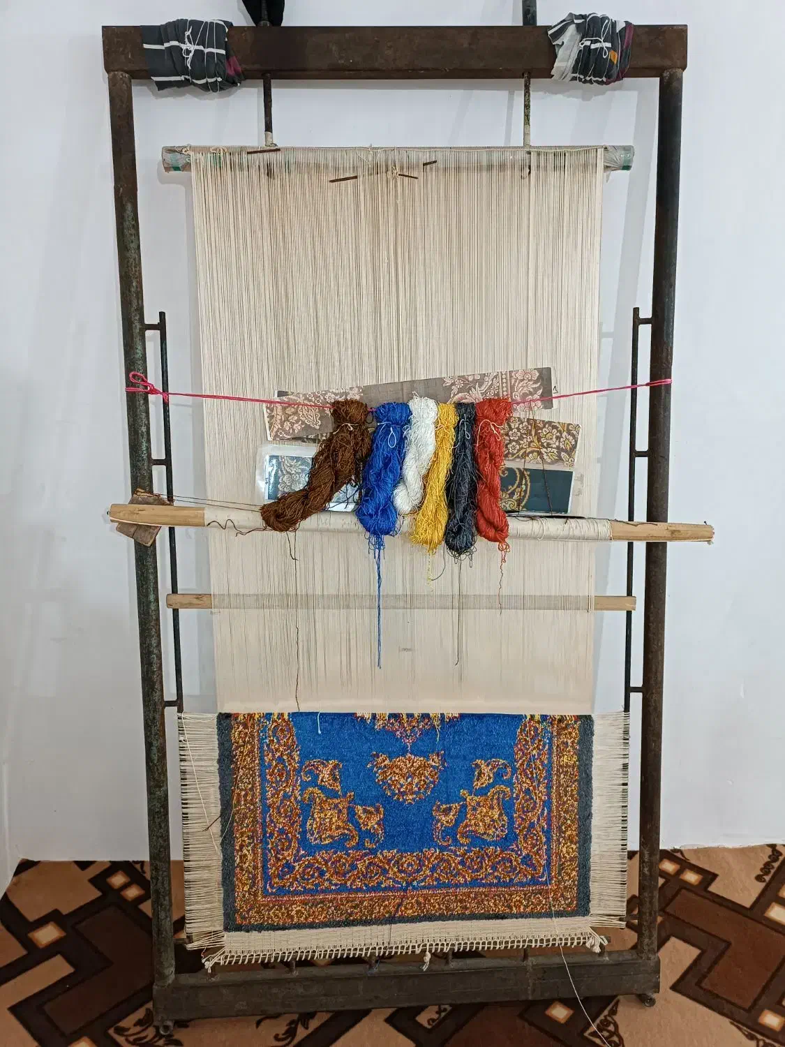 فرش نیمه کاره|فرش|مراغه, |دیوار