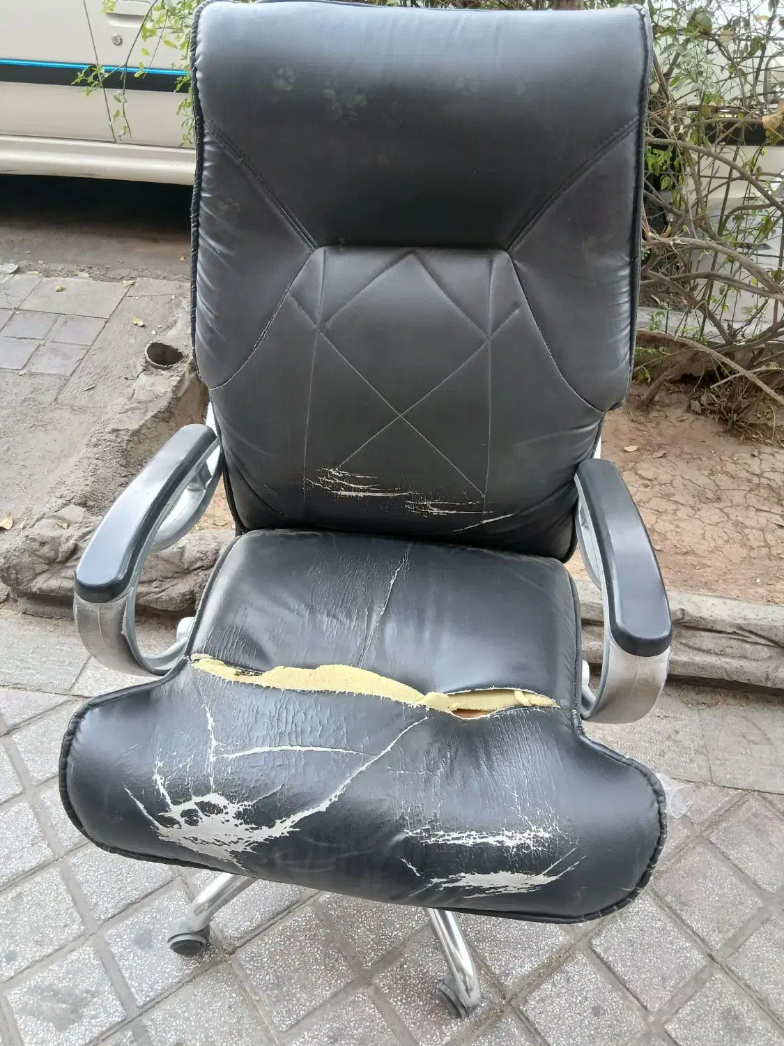 تعمیر صندلی اداری|خدمات پیشه و مهارت|شیراز, وصال|دیوار