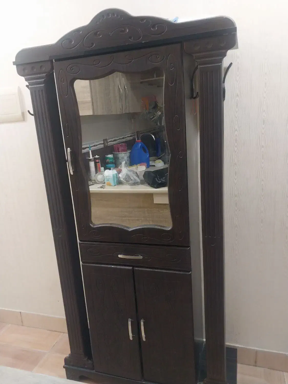 کمد|پادری|رفسنجان, |دیوار