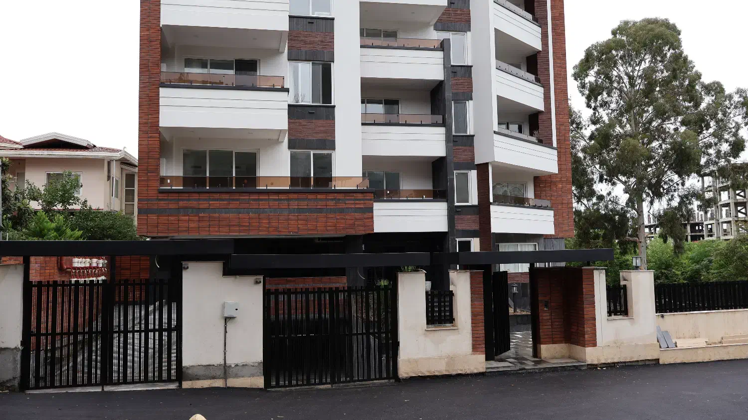 استخدام فوری سرایدار متاهل در رامسر|استخدام سرایداری و نظافت|رامسر, |دیوار