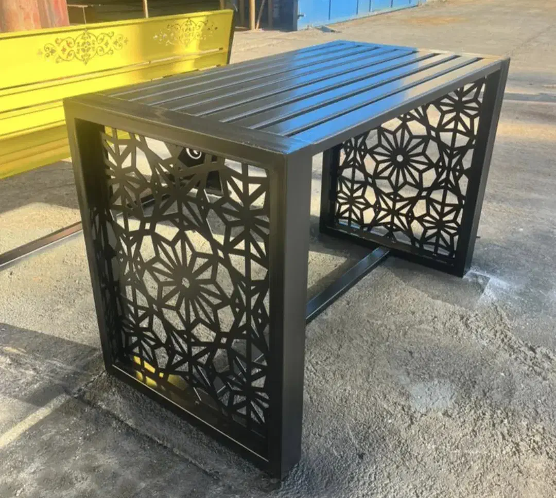 میز تمام فلز طرح دار|میز و صندلی غذاخوری|مرودشت, ده بید|دیوار