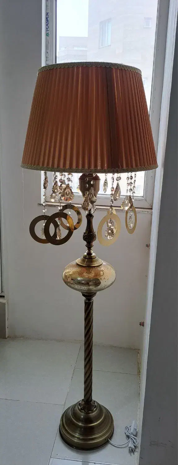 کنار سالنی|چراغ خواب و آباژور|اردبیل, |دیوار