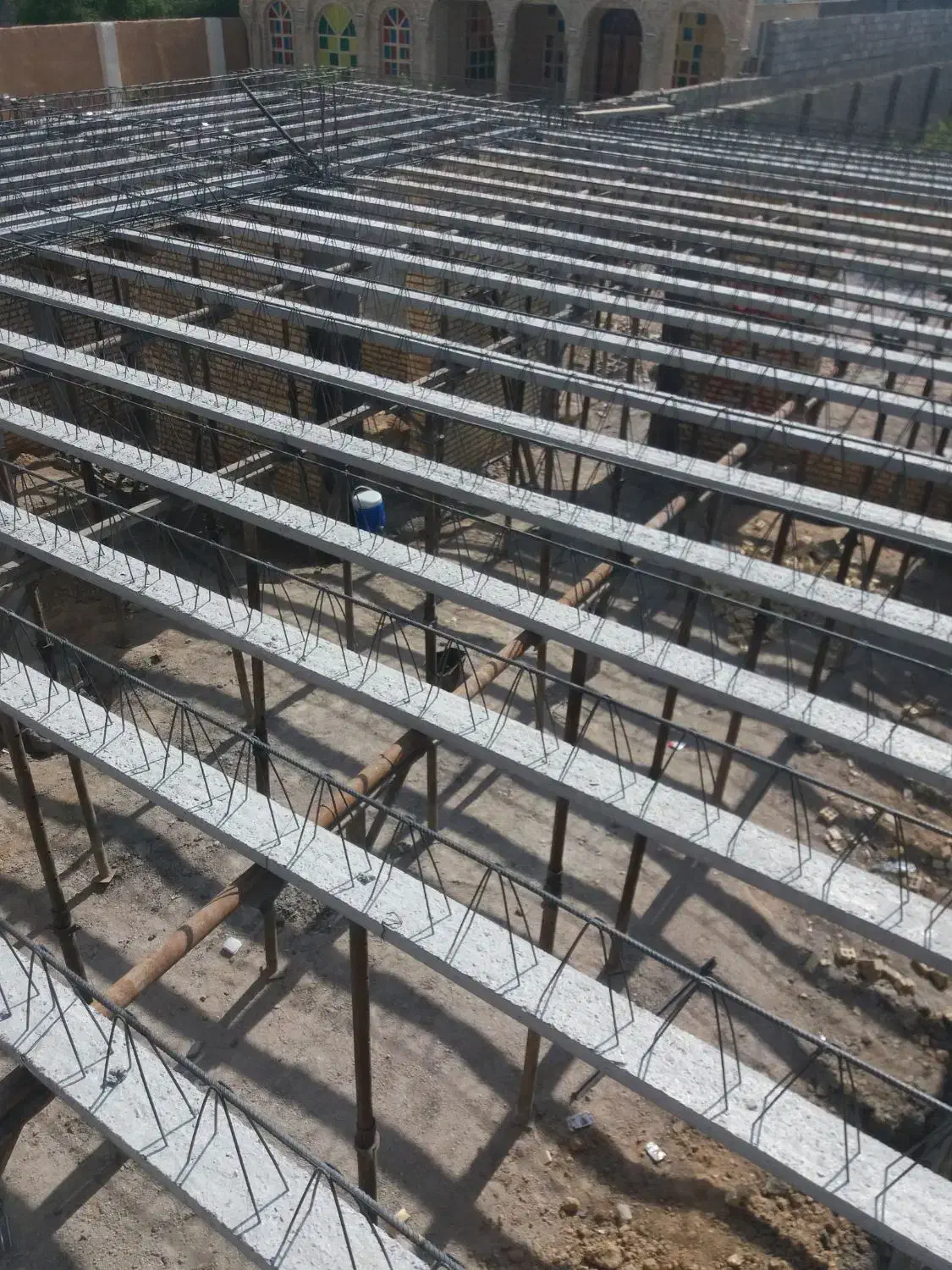 تیرچه کاری انواع سقف ستون استخر شناژکار پله|خدمات پیشه و مهارت|شوشتر, |دیوار