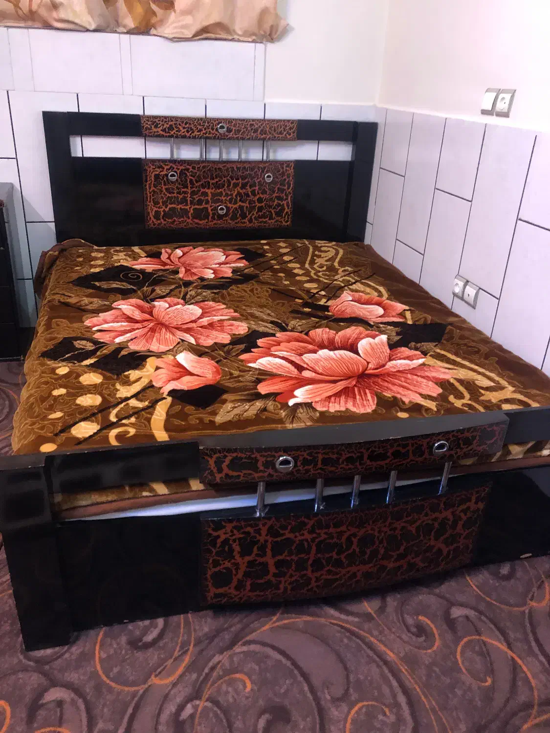 تخت خواب دو نفره|تخت و سرویس خواب|خمینیشهر, |دیوار