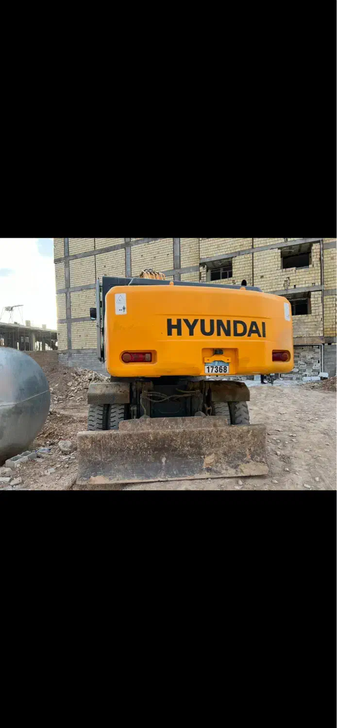 بیل هیوندا ۲۰۰|خودرو سنگین|شیراز, ترمینال باربری|دیوار