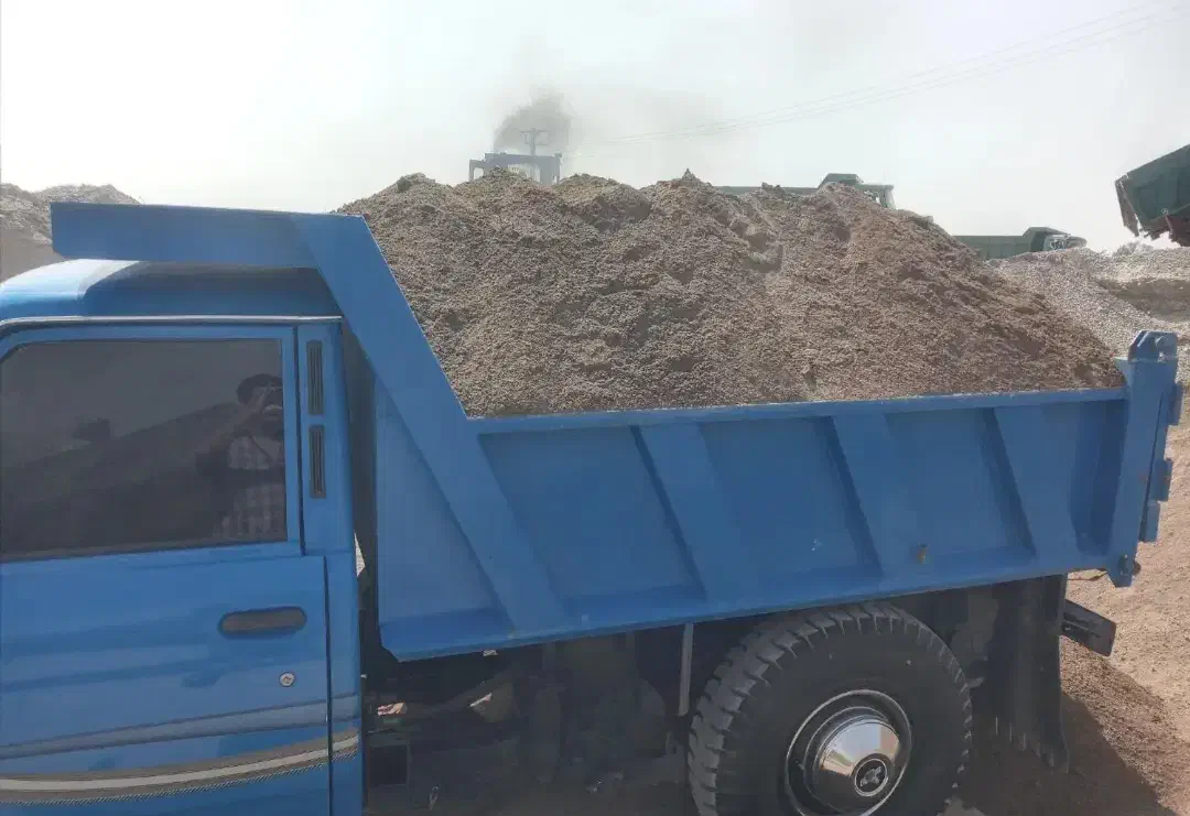 حمل شن و ماسه نخاله وخاک با نیسان باکمترین قیمت|خدمات حمل و نقل|زابل, |دیوار