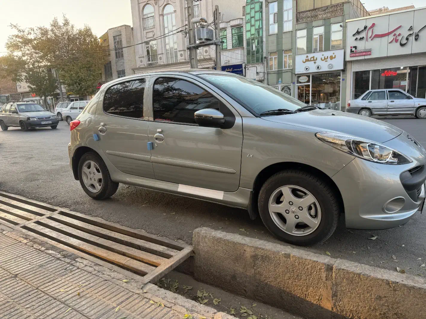 207 پانا ارتقاء 1404|خودرو سواری و وانت|اراک, |دیوار