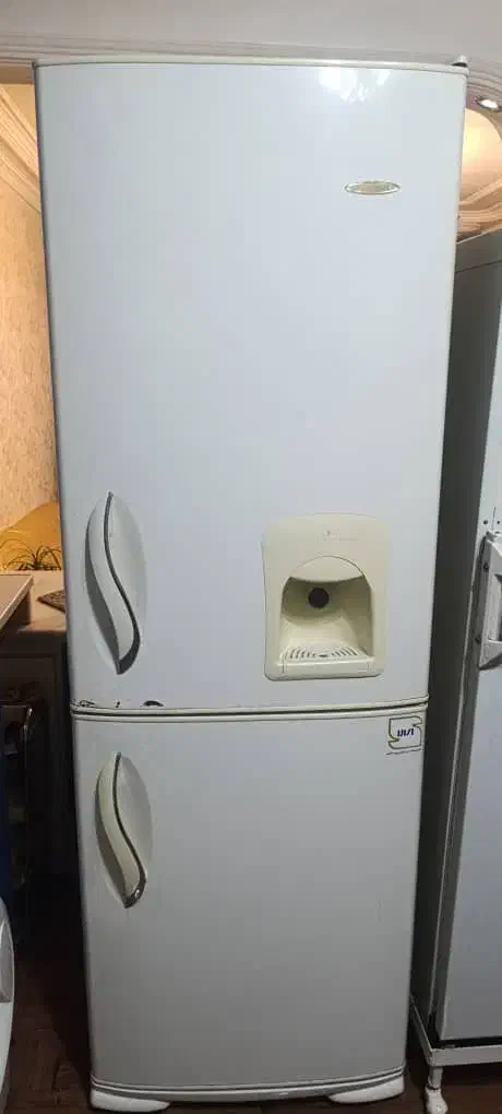 یخچال فریزر و میز شیشه ای|یخچال و فریزر|سهند, |دیوار