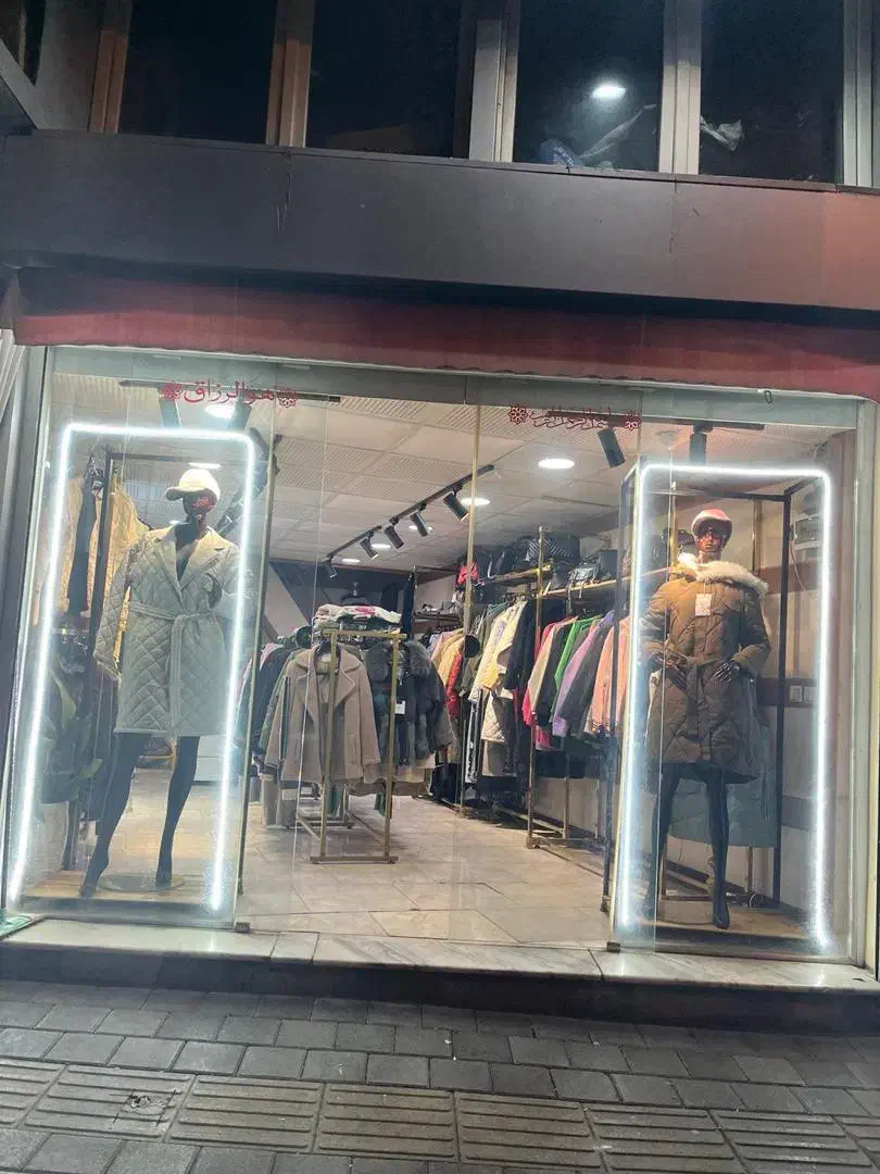 مانکن خارجی رگال سبد لباس|فروشگاه و مغازه|ری, دولت‌آباد|دیوار