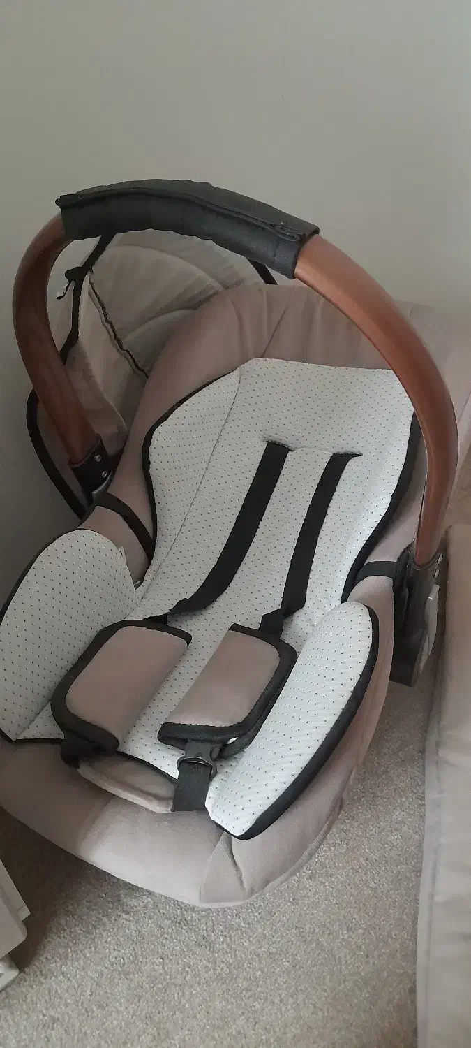 کریر|کالسکه و لوازم جانبی|تبریز, |دیوار