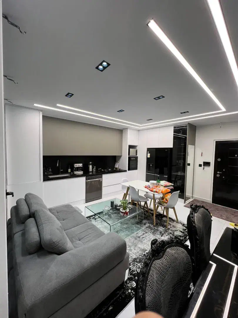 آپارتمان ۱۸۰ متری سه خواب در زعفرانیه