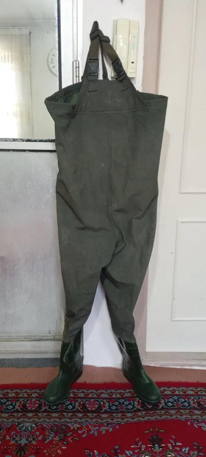 چکمه ماهیگیری|ماهیگیری|نقده, |دیوار