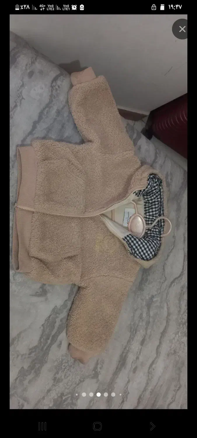 تعدادی کاپشن و لباس زمستانی دخترانه|لباس|اندیشه, اندیشه فاز ۱|دیوار