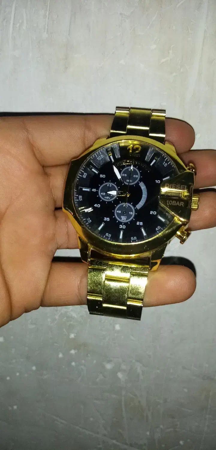 ساعت 10 بی آر|ساعت|خان ببین, |دیوار