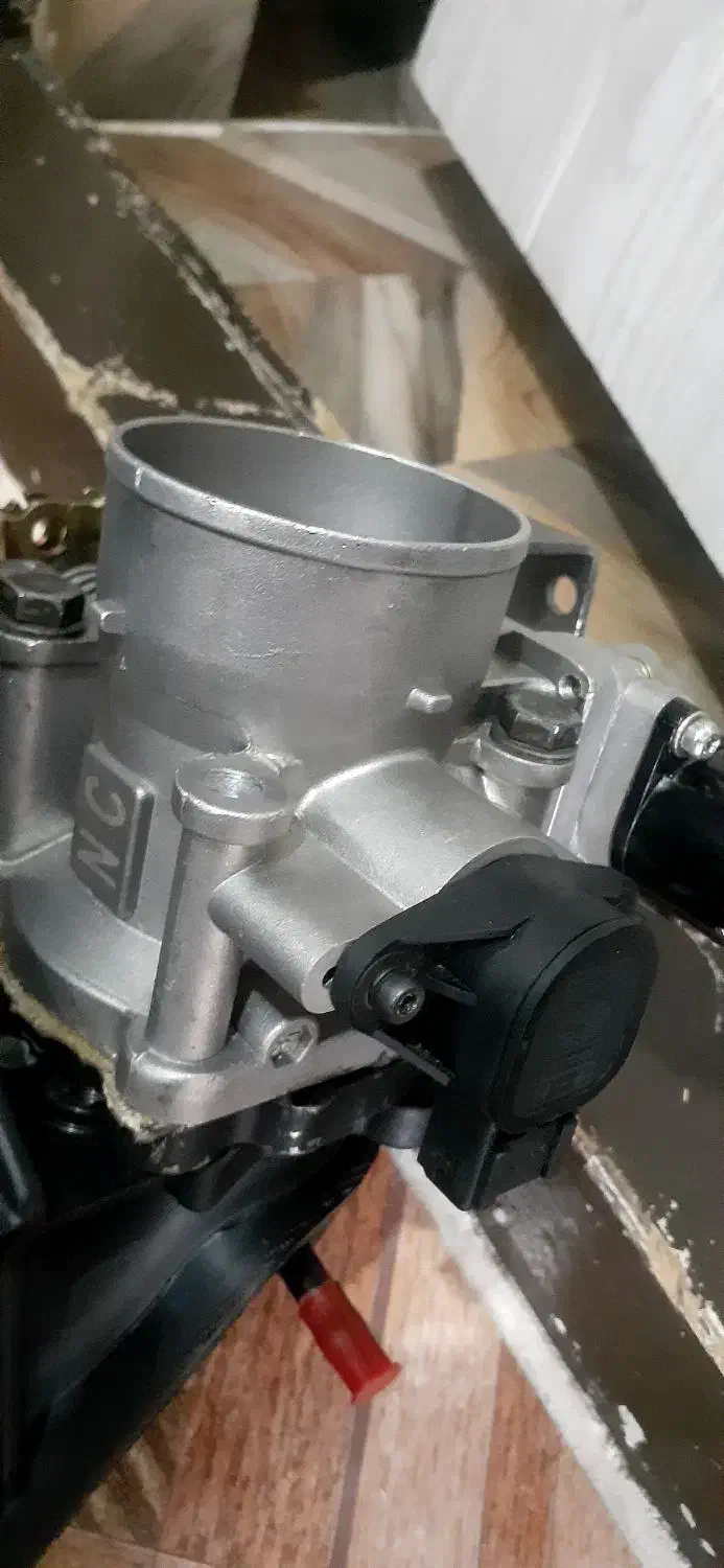 منیفولد xum با دریچه گاز نیسانی هم راه با سوزن|قطعات یدکی و لوازم جانبی|لاهیجان, کوی استادان|دیوار