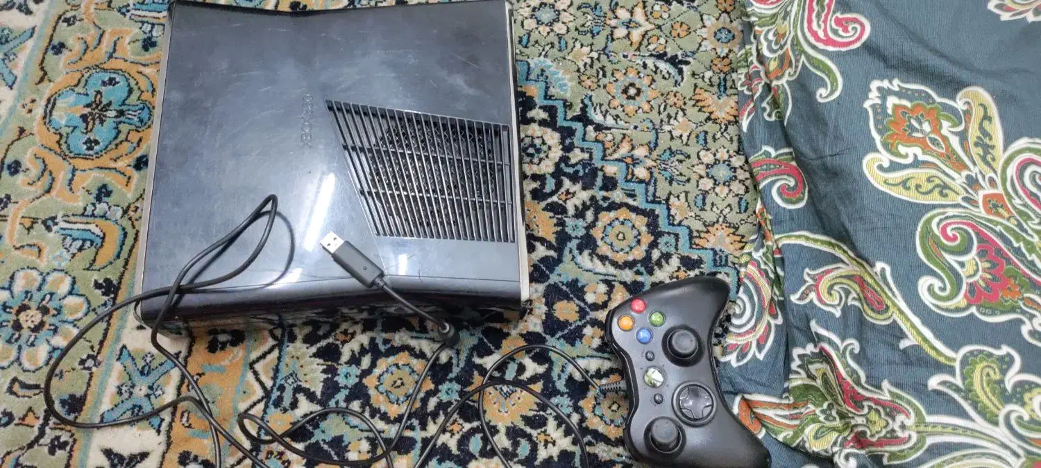 Xbox 360 slim|کنسول، بازی ویدئویی و آنلاین|گرگان, |دیوار