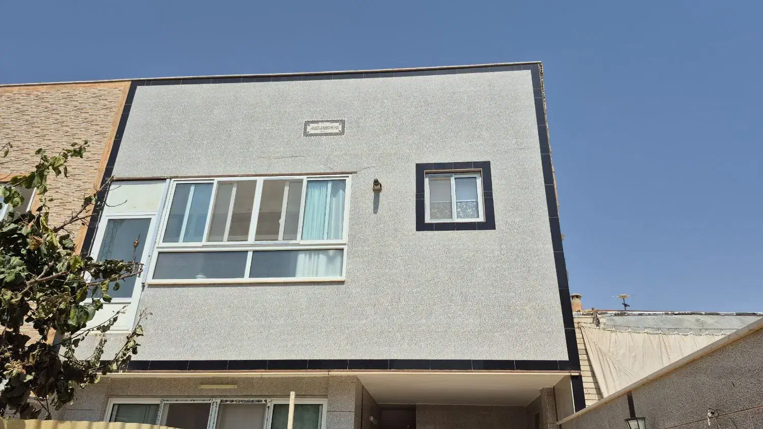 منزل مسکونی  دو واحدی  حبیب اباد برخوار|فروش خانه و ویلا|حبیب آباد, |دیوار