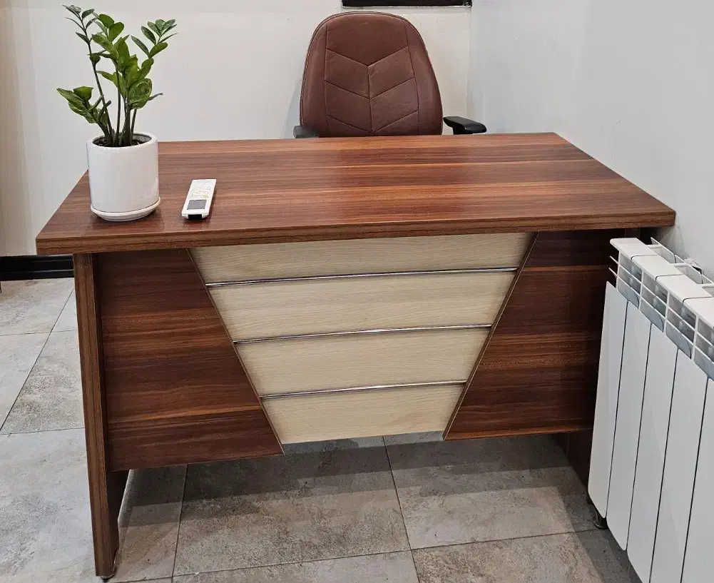 میز اداری|مبلمان اداری|کاشان, شهرک فرهنگیان|دیوار