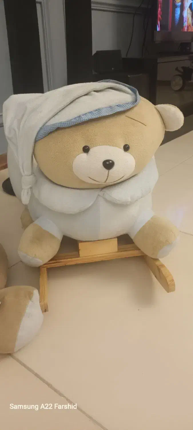 راکر چوبی طرح تدی به همراه بالشت تدی|اسباب و اثاث بچه|رودهن, |دیوار