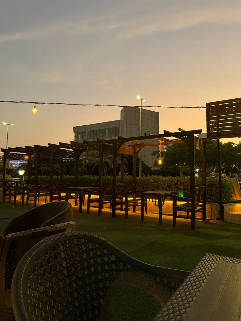 استخدام پرسنل کافه در شیف صبح و شب|استخدام خدمات فروشگاه و رستوران|کیش, |دیوار