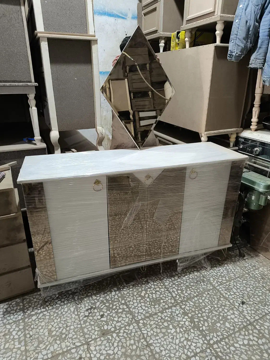 کنسول|بوفه، ویترین، کنسول|قم, قلعه کامکار|دیوار