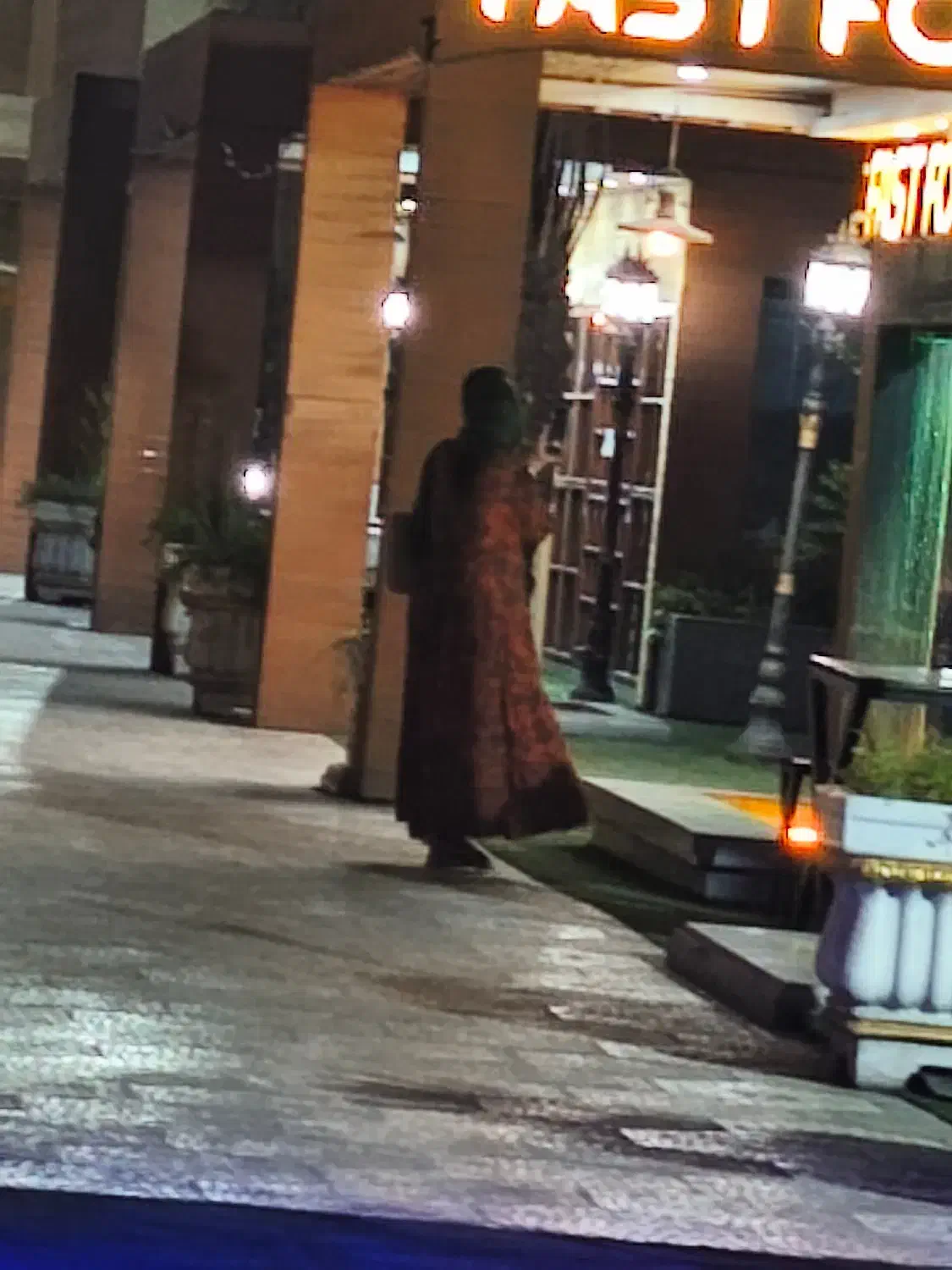 آشپز مهماندار تخته کارمنقلدارصندوقدارظرفشورمستخدم|استخدام خدمات فروشگاه و رستوران|اهواز, شریعتی جنوبی|دیوار